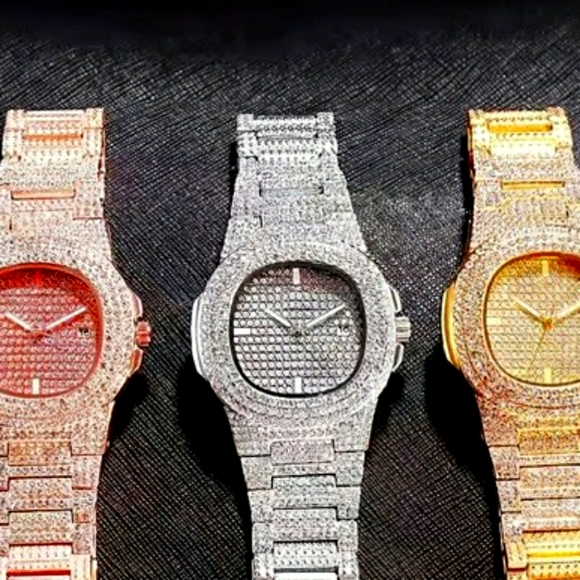 1pc Popular Hip Hop Full Artificial Diamond Avant-garde Quartz Watch - Picture 1 of 8